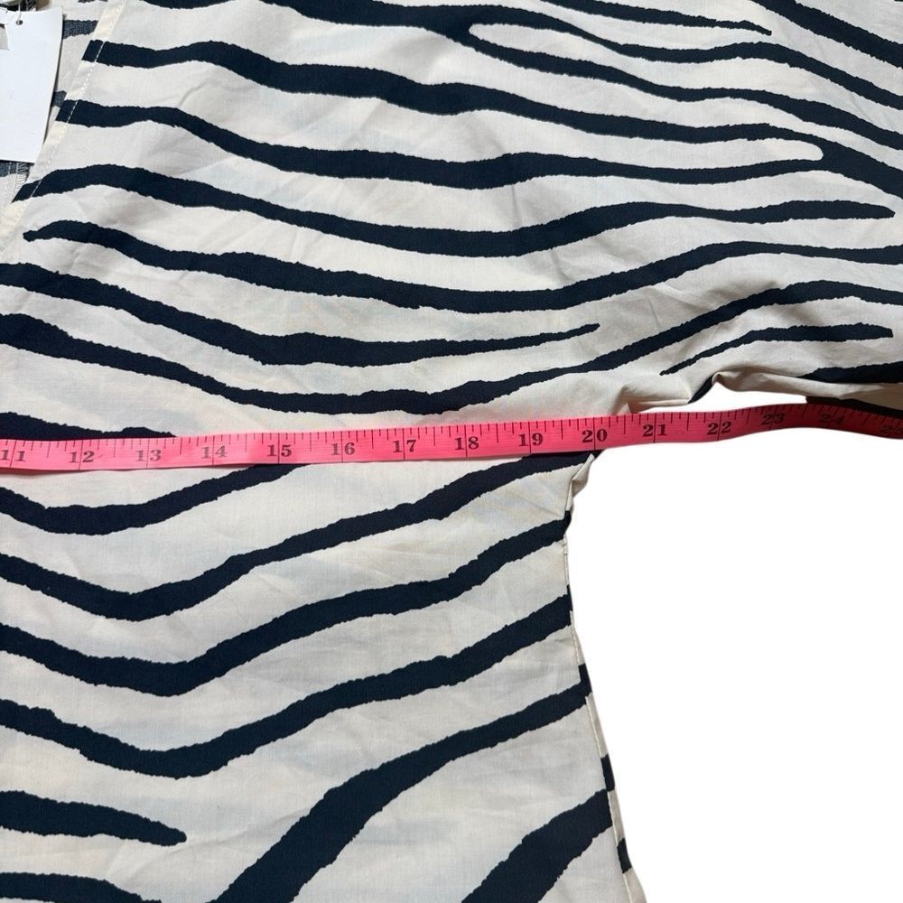 NWT H&M Zebra Striped Puffy Sleeve Dress Cream and Black Small - Picture 6 of 7